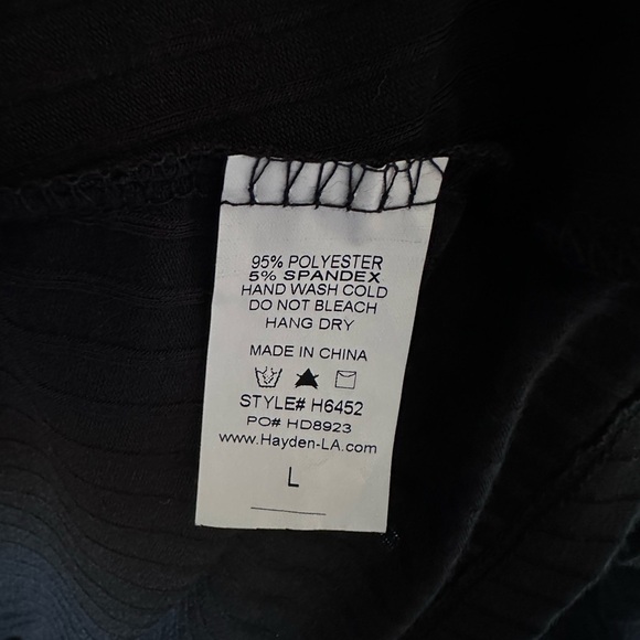 Boutique x Royal & Reese Tunic Sweater Ribbed Light Weight Layer Ruffle Black L - Picture 6 of 9